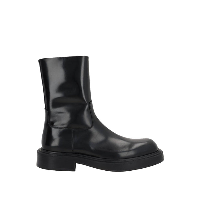Ferragamo Formia Leather Ankle Boots Black Calf