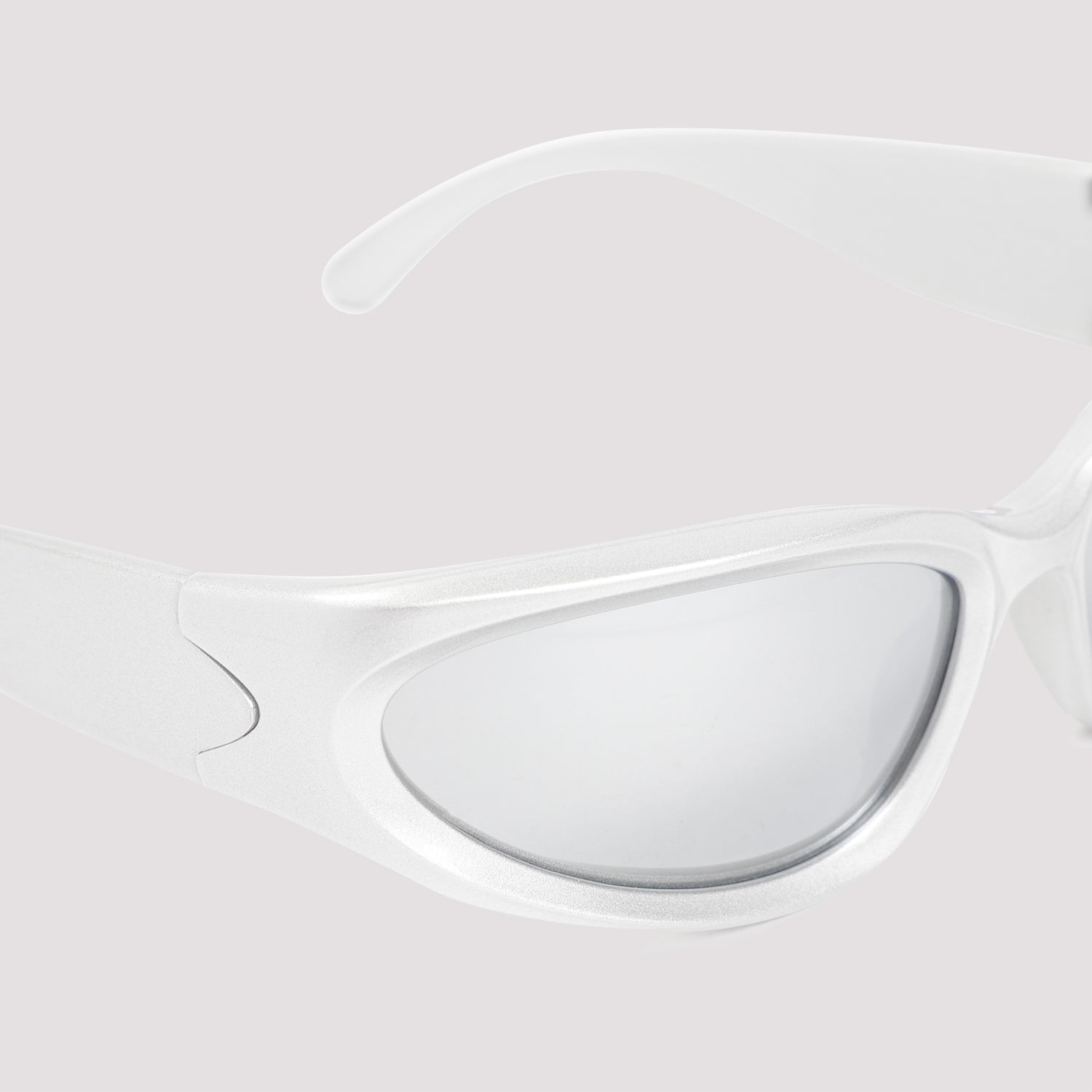 Swift Oval Sunglasses Metallic Nylon Glasses