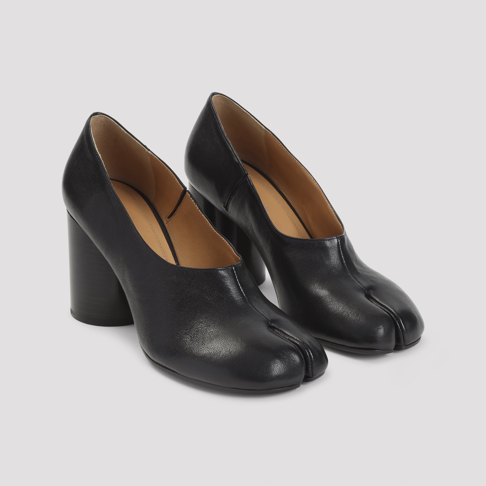 Tabi H30 High Pumps Black Lamb Leather