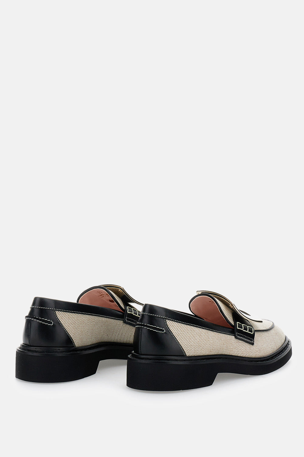 Roger Vivier Flat shoes Beige Tex Calfkin
