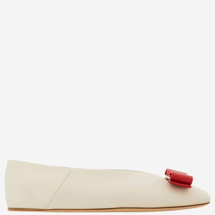 Salvatore Ferragamo Flat shoes White