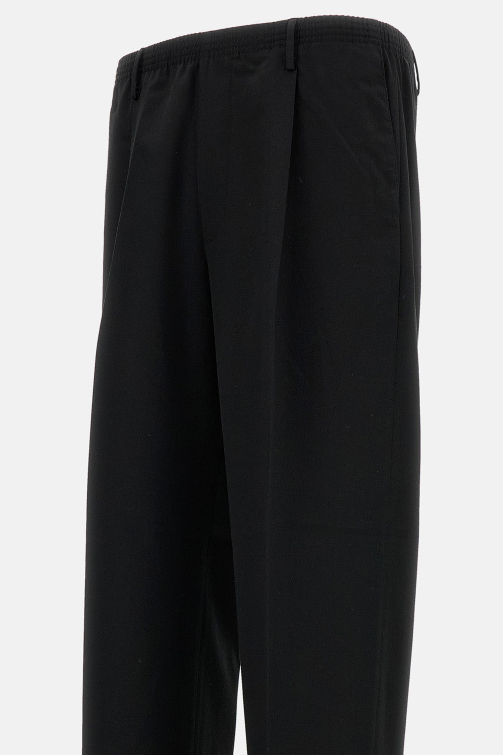 Cellar Door RTW Black Pl 28 Ry Ea