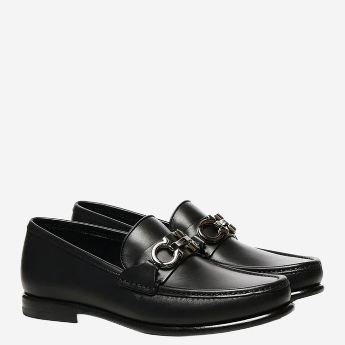 Salvatore Ferragamo Flat shoes Black Upper:calf