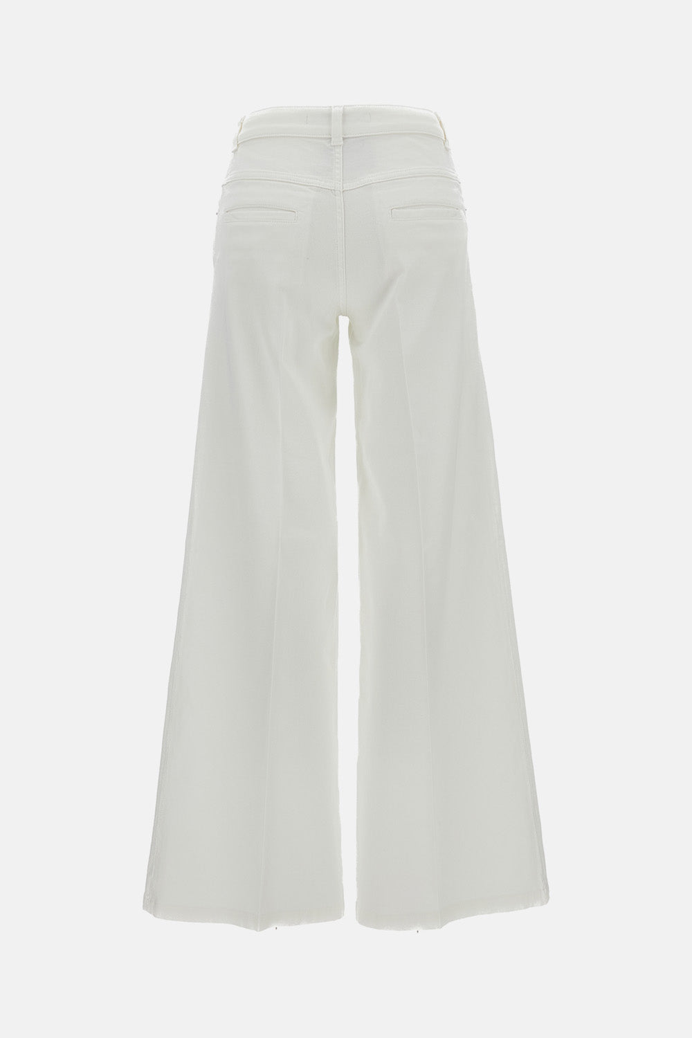 True Royal RTW White
