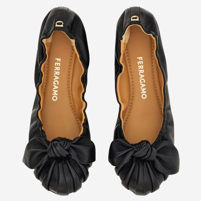 Salvatore Ferragamo Flat shoes Black