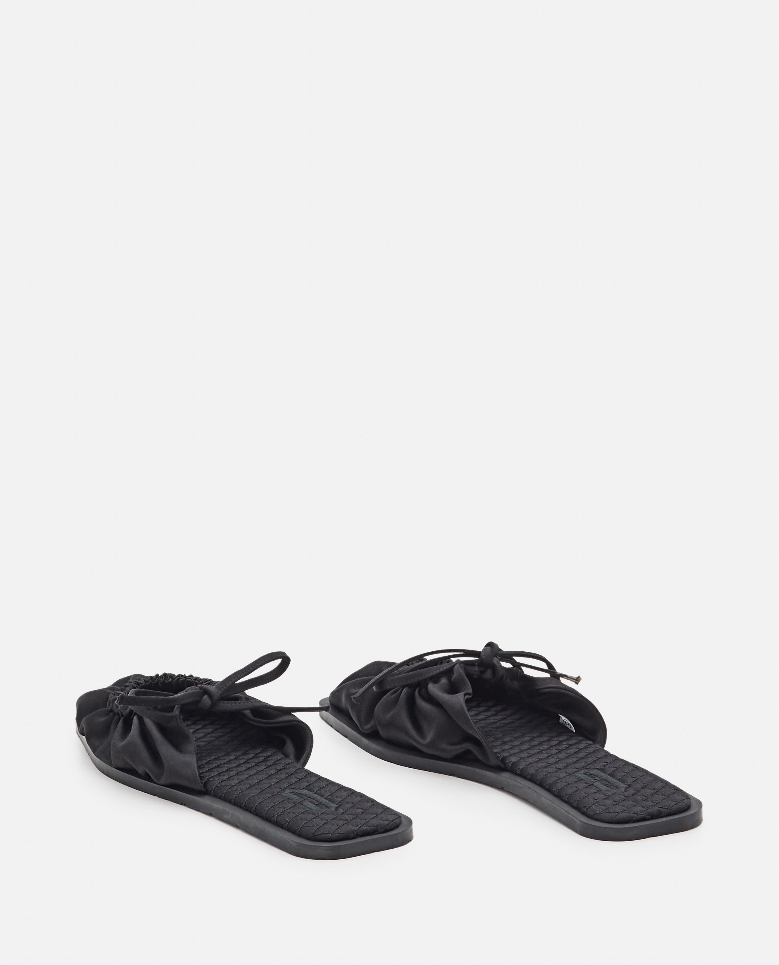 CARLOTHA RAY Sandals Black Vi Se