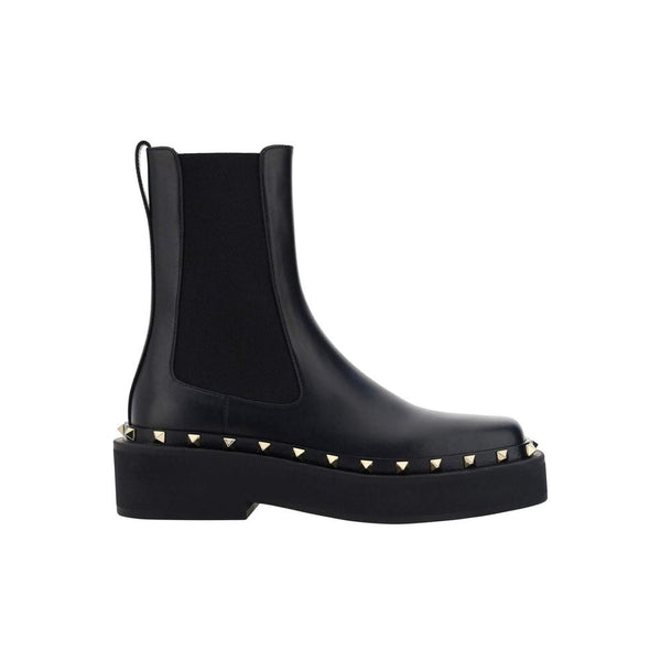 Valentino Garavani chelsea boot in black