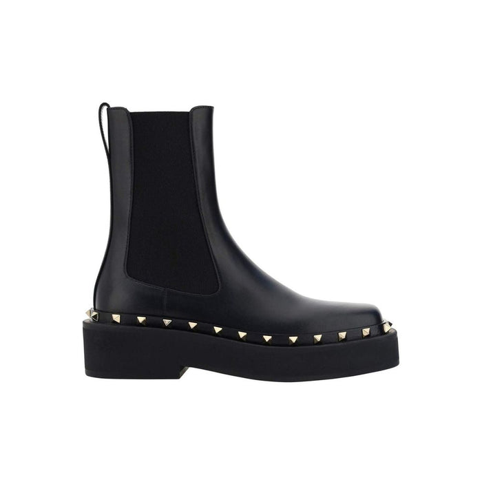 Valentino Garavani chelsea boot in black