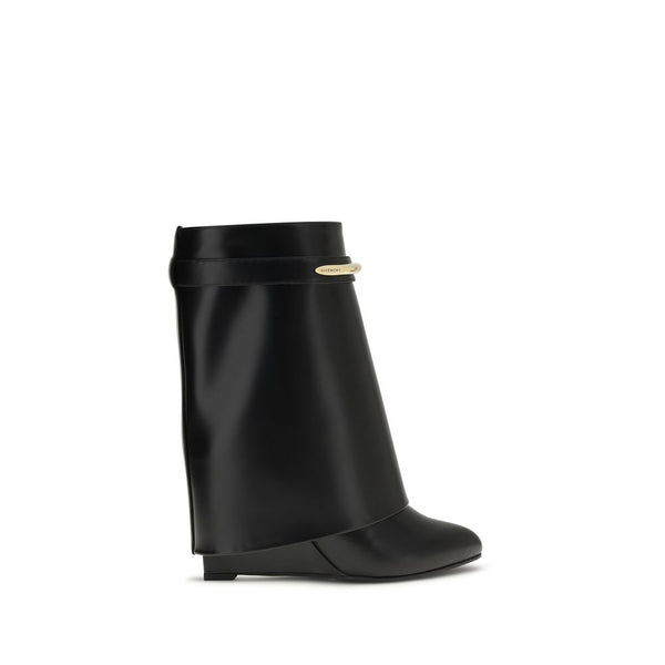 Givenchy 100% Calf Leather Bos Taurus ankle boot in black