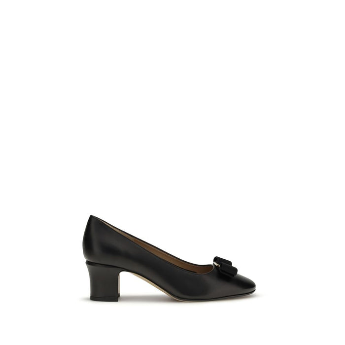 Ferragamo 100% Calf Leather Bos Taurus heel in black