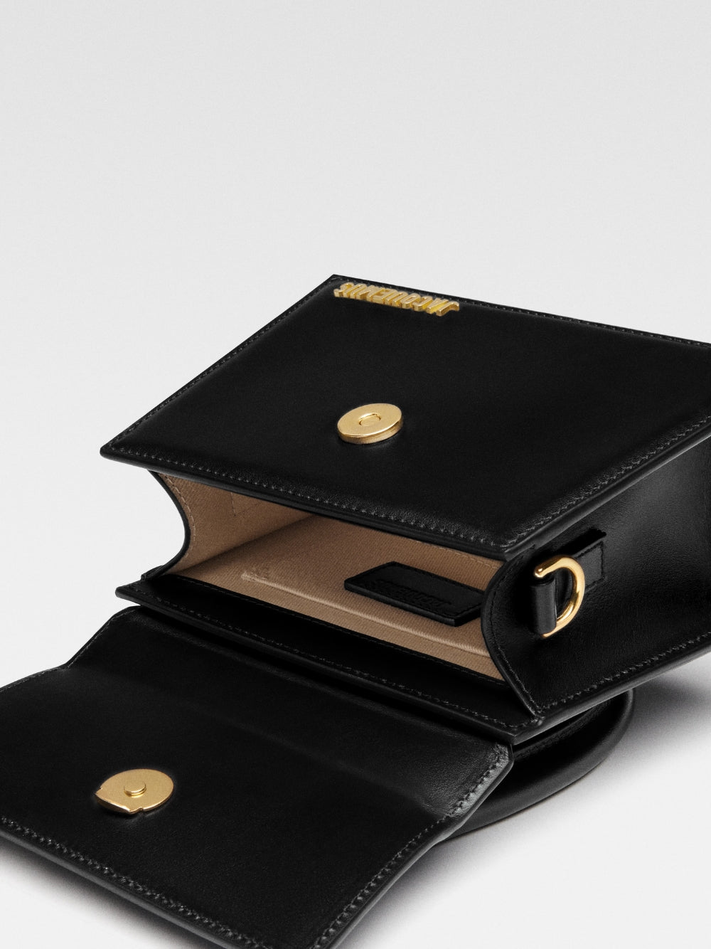 Black Leather Le Chiquito Moyen Bag