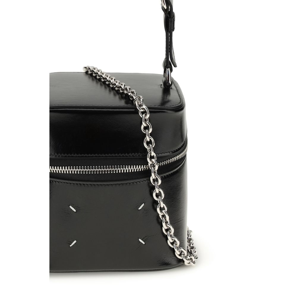 Maison Margiela 100% Calf Leather Bos Taurus bucket bag in black — view 4