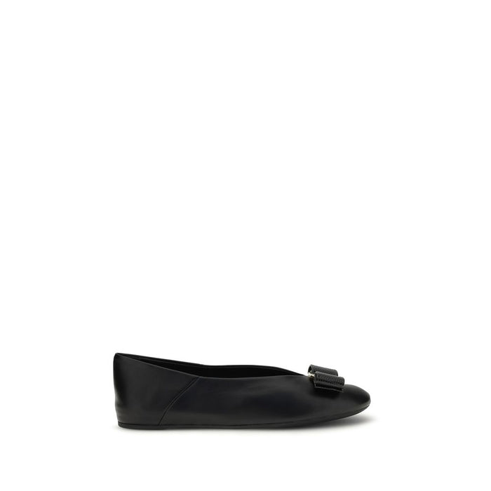 Ferragamo 100% Calf Leather Bos Taurus ballet flat in black