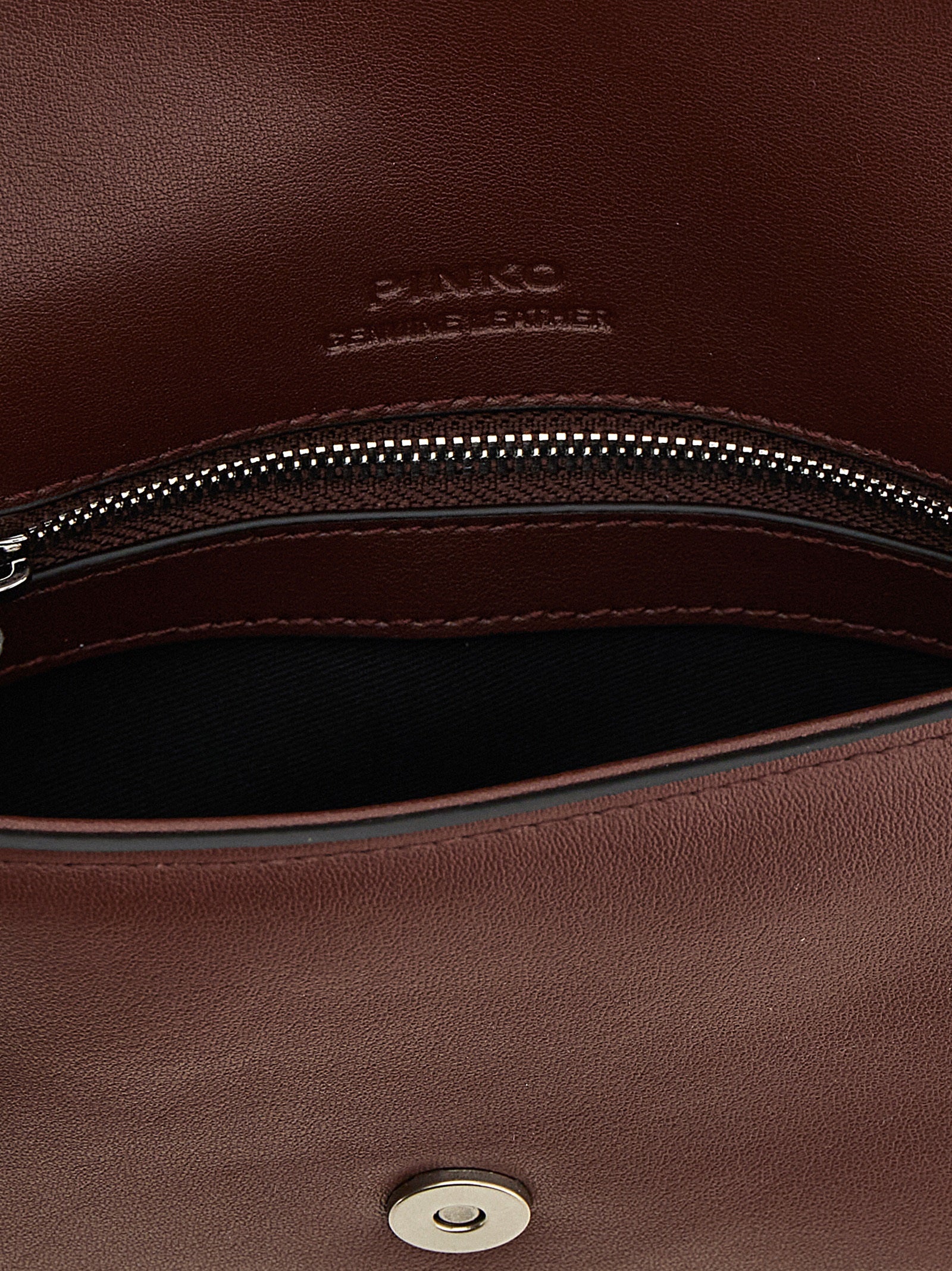 Love One Slouchy Baby crossbody bag Bordeaux Cow Leather (bos Taurus)