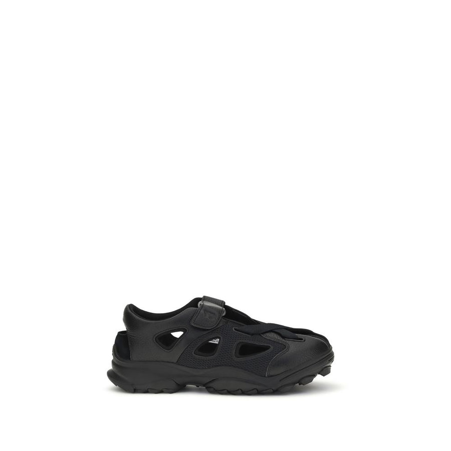 Y-3 UPPER 100% Calf Leather Bos Taurus SOLE 100% Rubber sandals in black