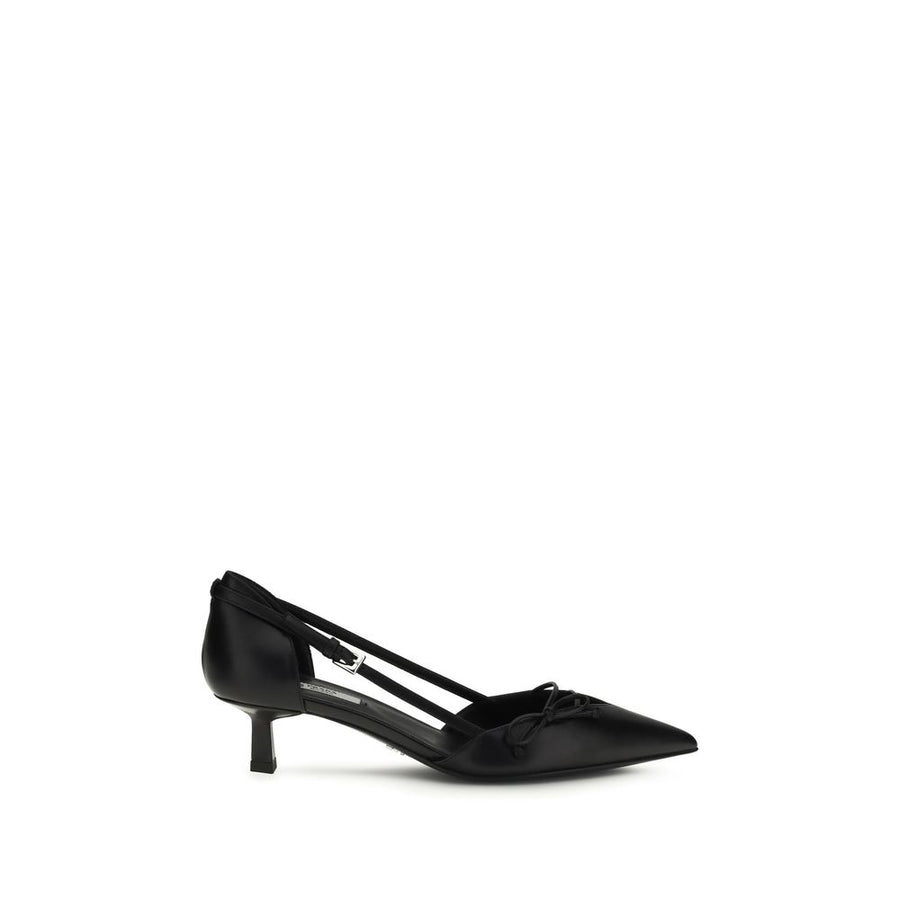 Prada 100% Goatskin pump in black