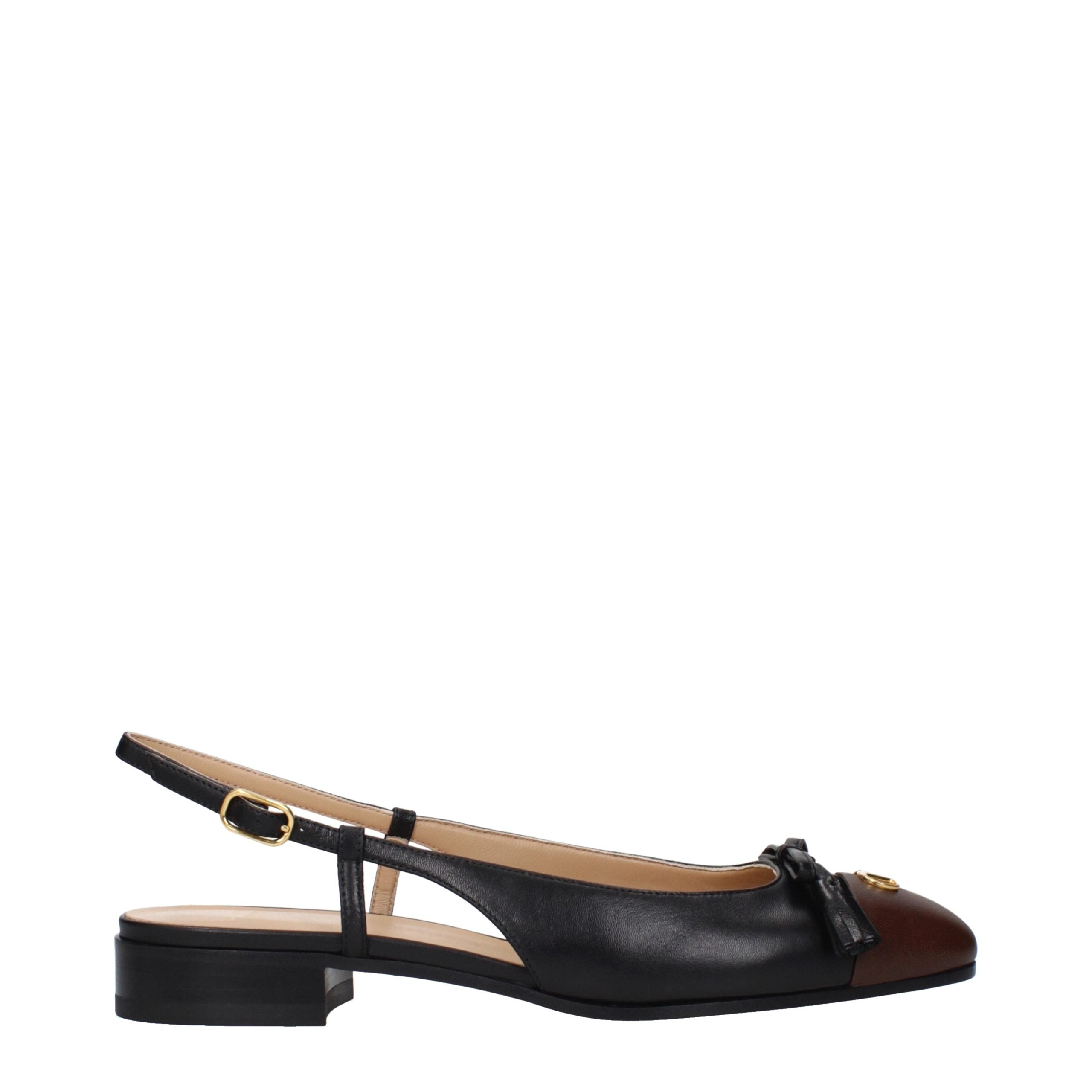 Valentino Garavani Leather flat in black