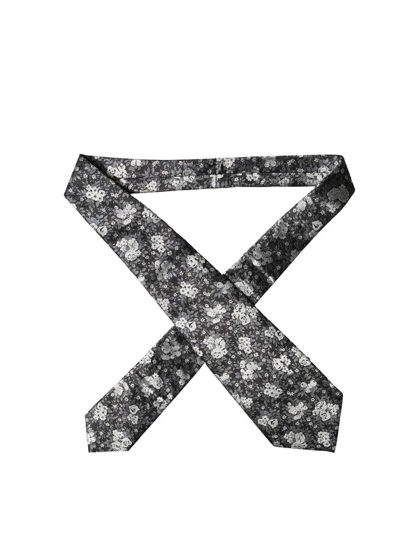 Dolce & Gabbana 100% Silk necktie in black