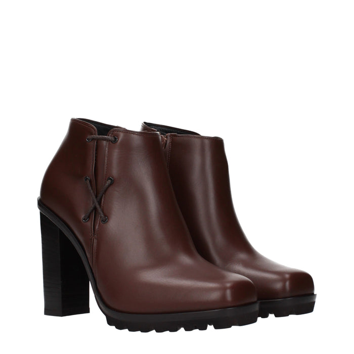 Max Mara Leather ankle boot in brown — view 2