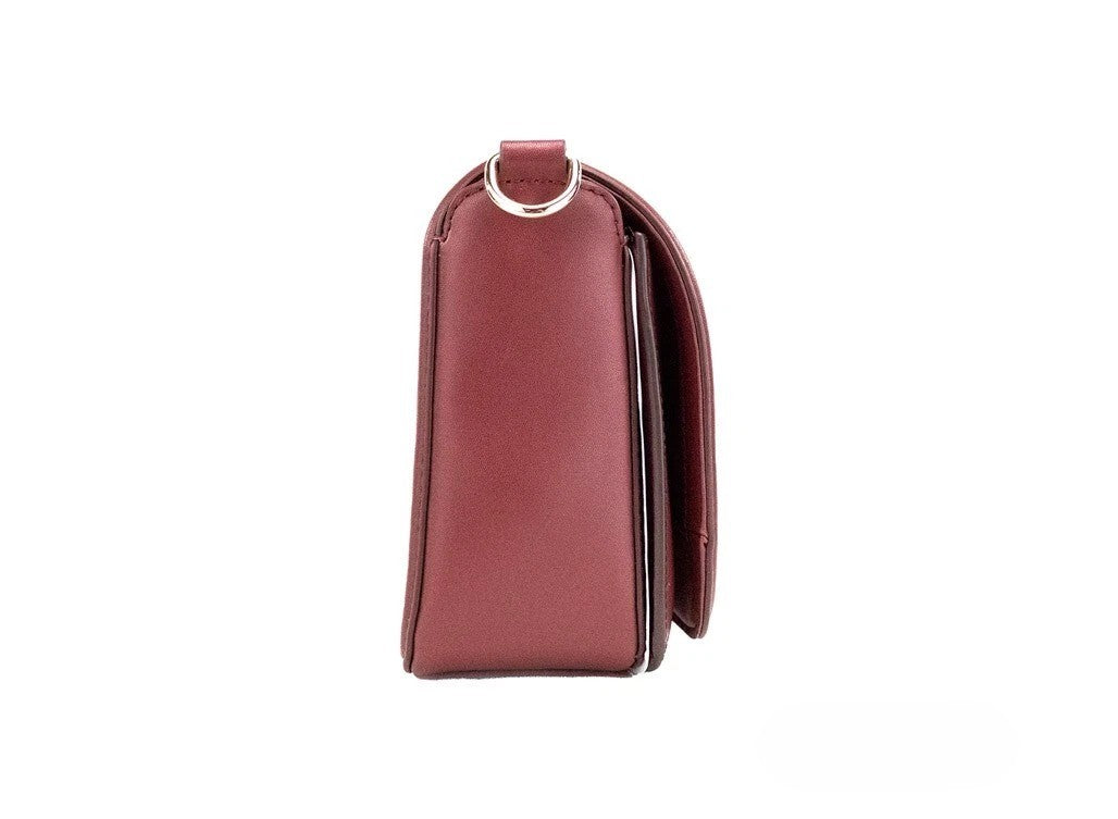 Marc Jacobs Medium Metal Signet Syrah Smooth Leather Flap Crossbody Purse Bag Gold