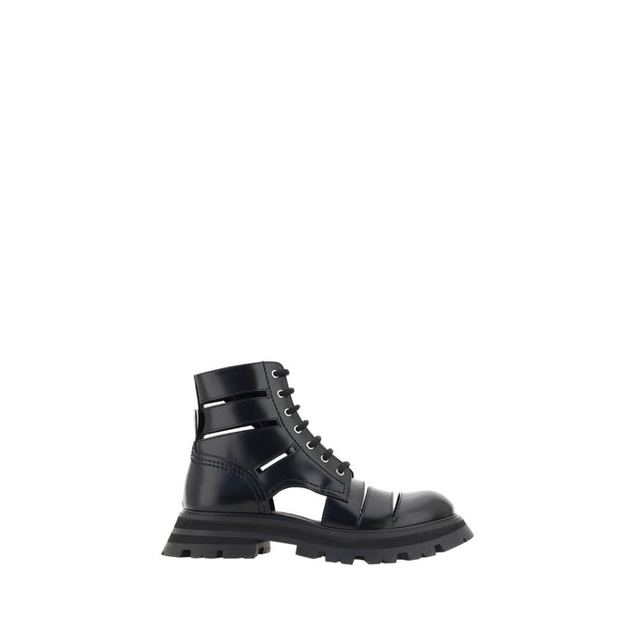 Alexander McQueen 100% Calf Leather Bos Taurus boots in black
