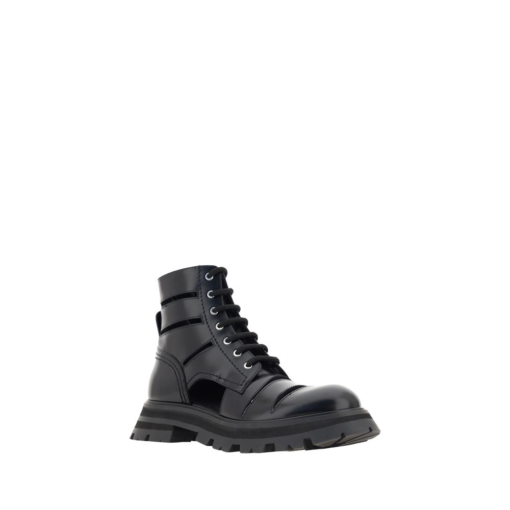 Alexander McQueen 100% Calf Leather Bos Taurus boots in black — view 2