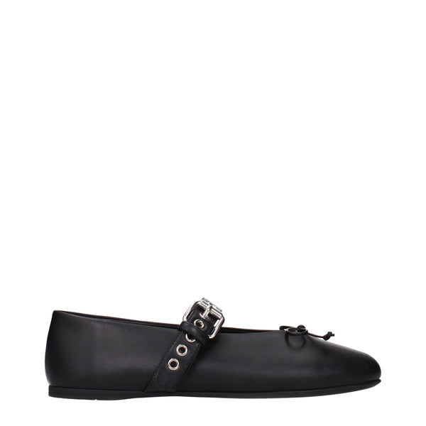 Miu Miu Leather flat in black