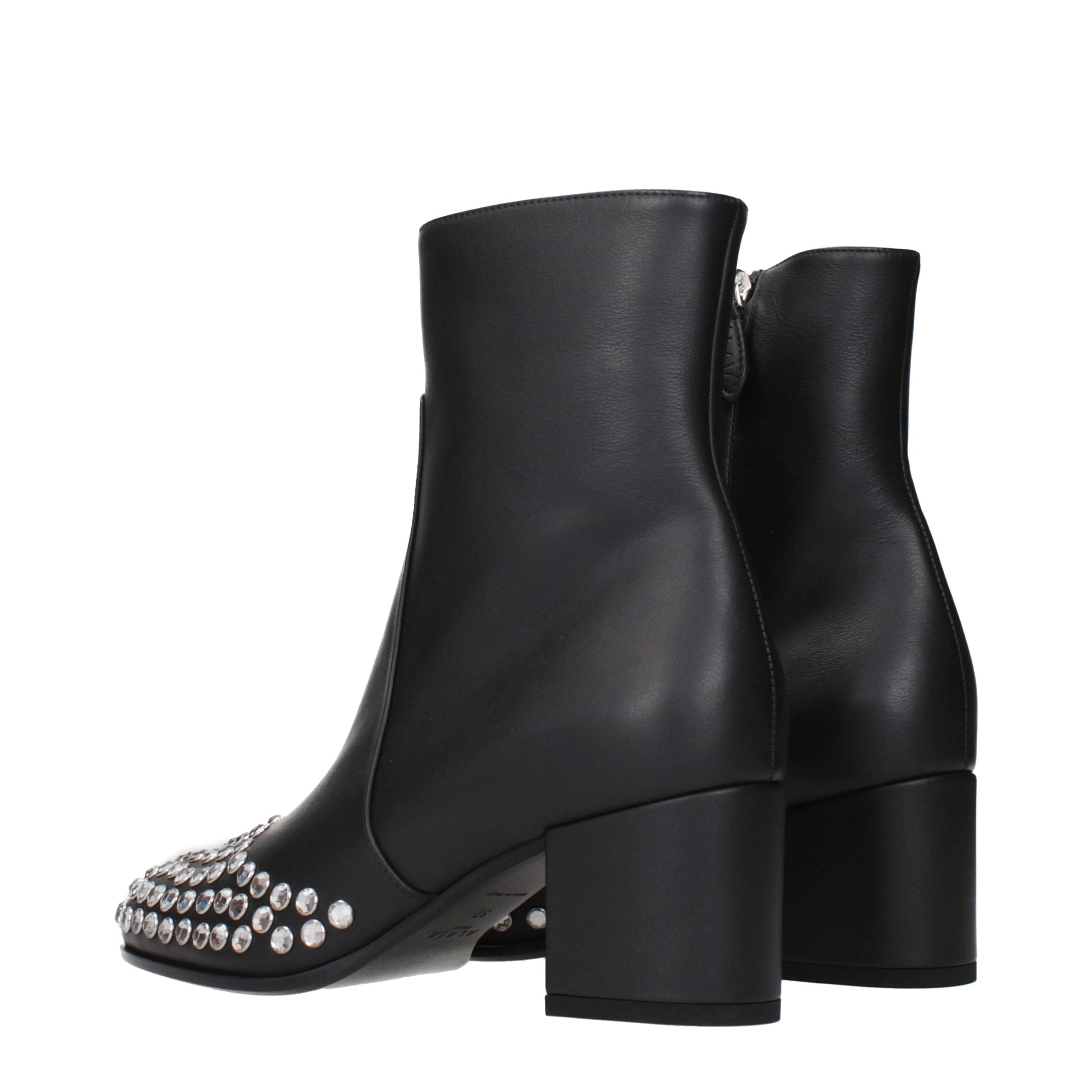 AlaïA ankle boot in black — view 4