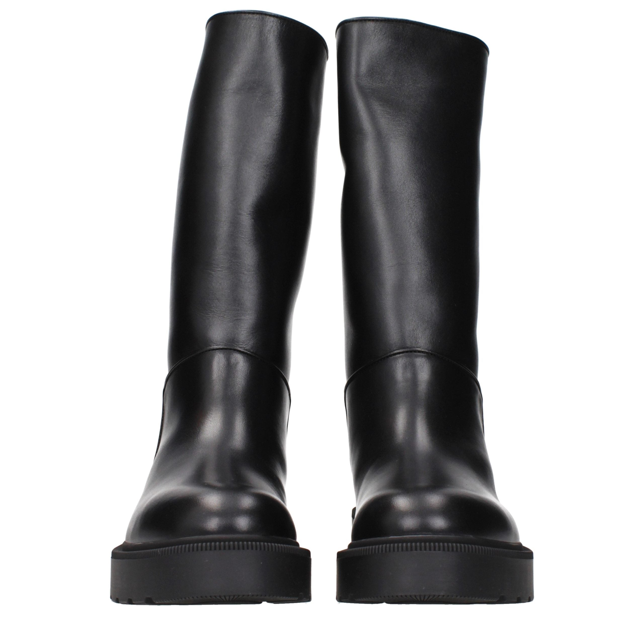 The Row boot in black — view 3