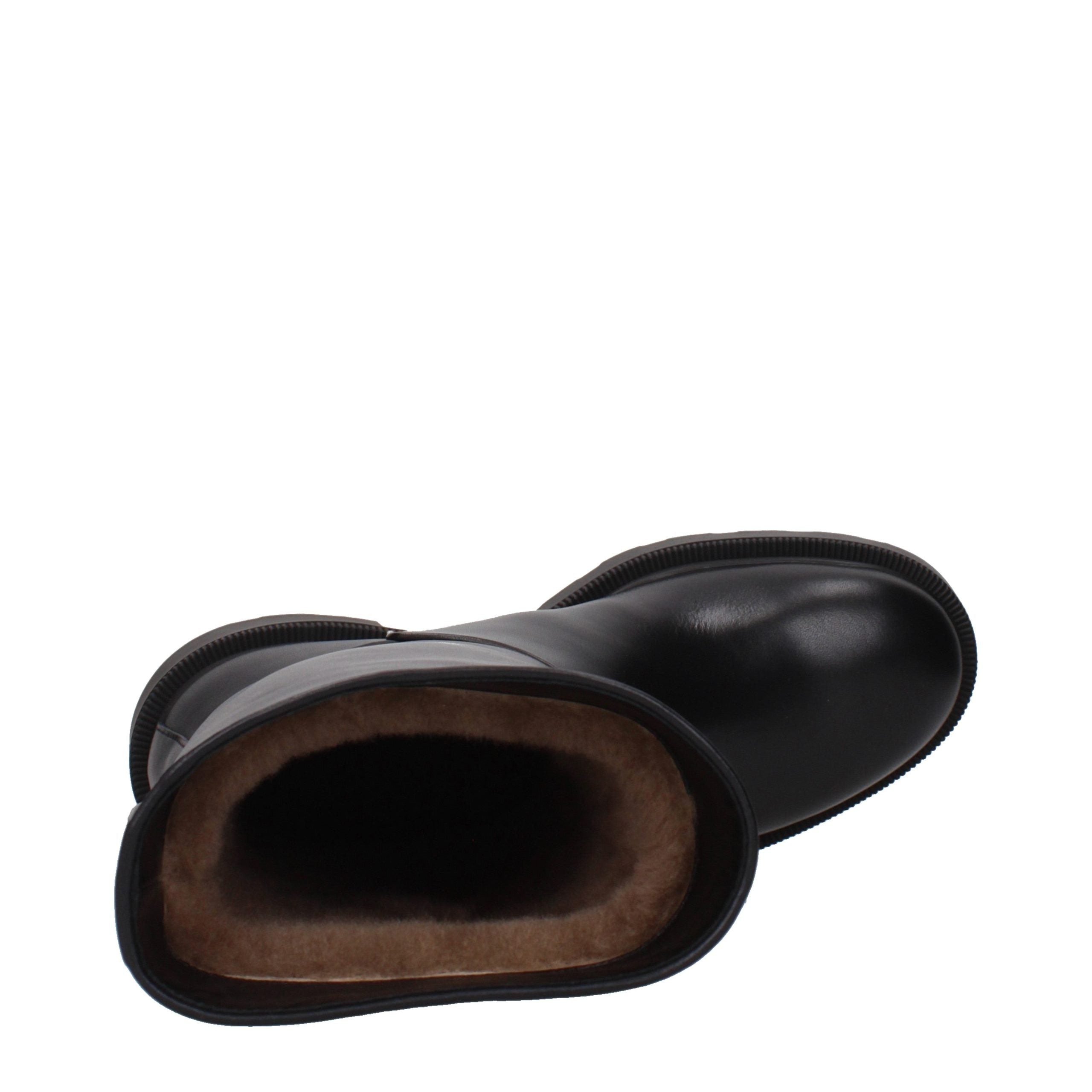 The Row boot in black — view 6