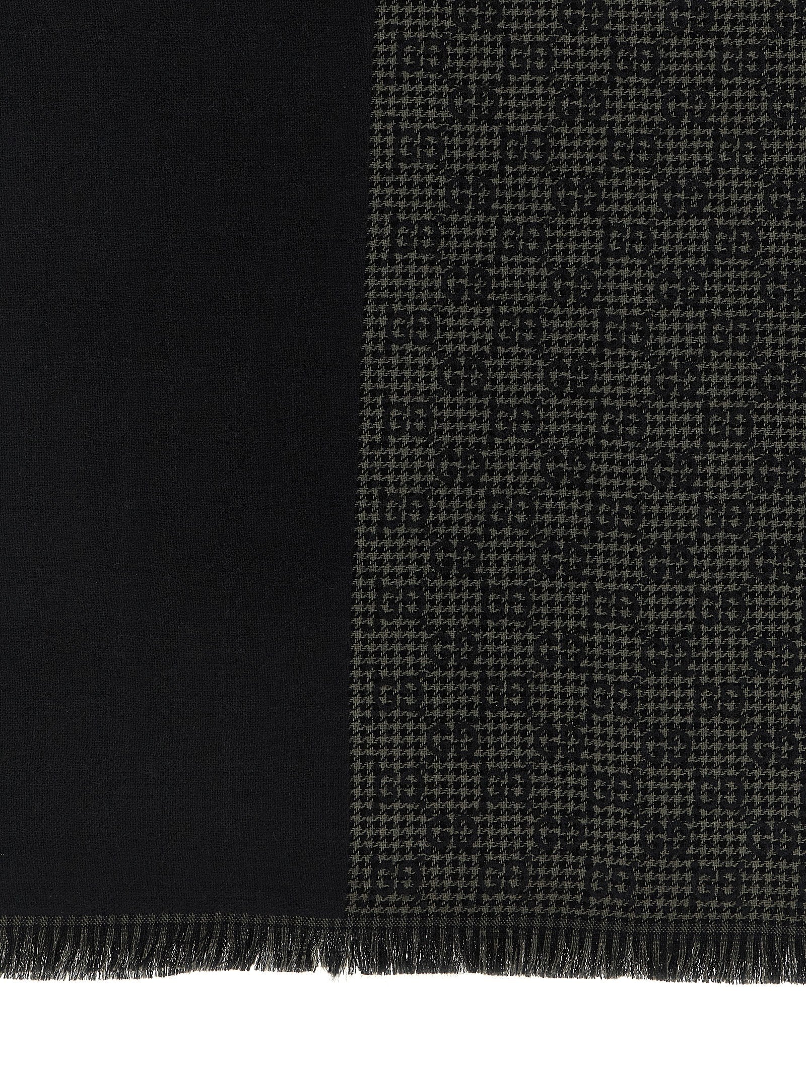 Gucci 50% silk scarf in black — view 2