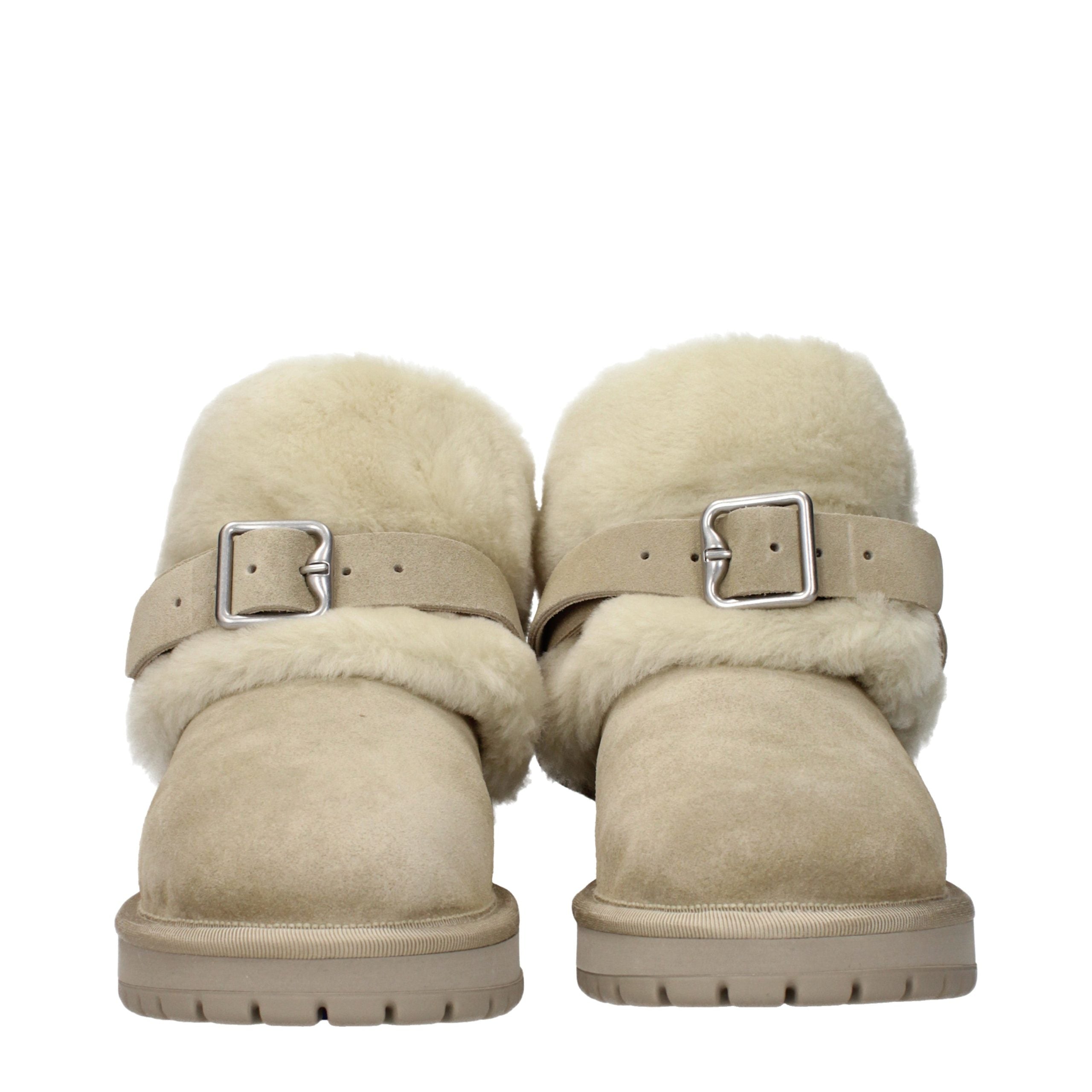 Burberry boot in beige — view 3