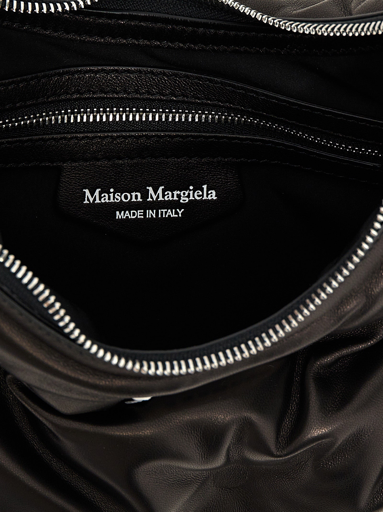 Maison Margiela 100% Lamb Leather shoulder bag in black — view 4