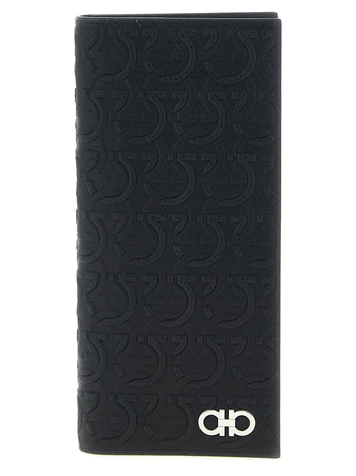 Ferragamo 100% Calfskin Leather wallet in black