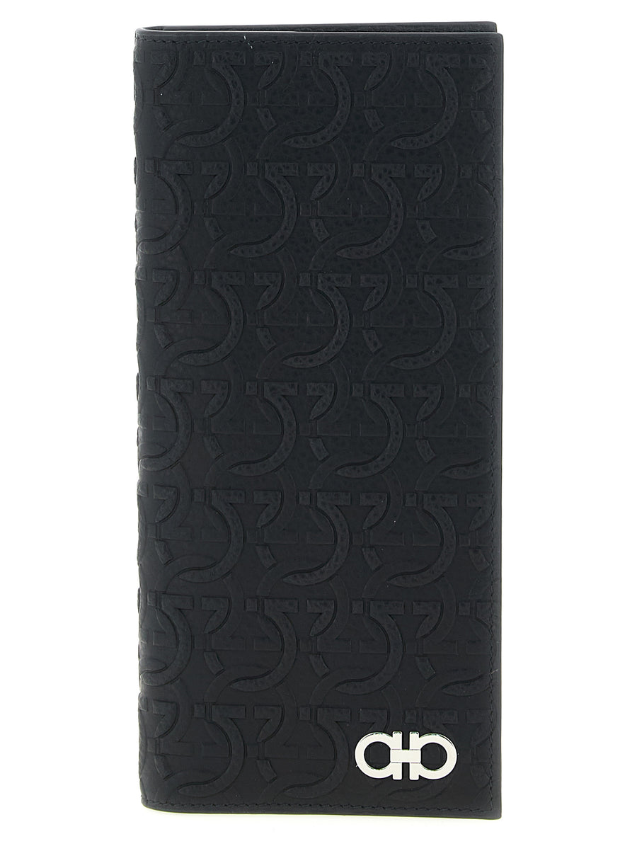 Ferragamo 100% Calfskin Leather wallet in black
