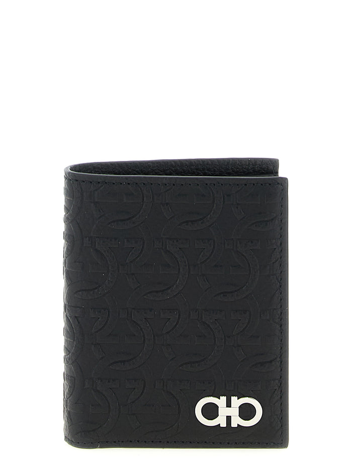 Ferragamo 100% calfskin leather wallet in black