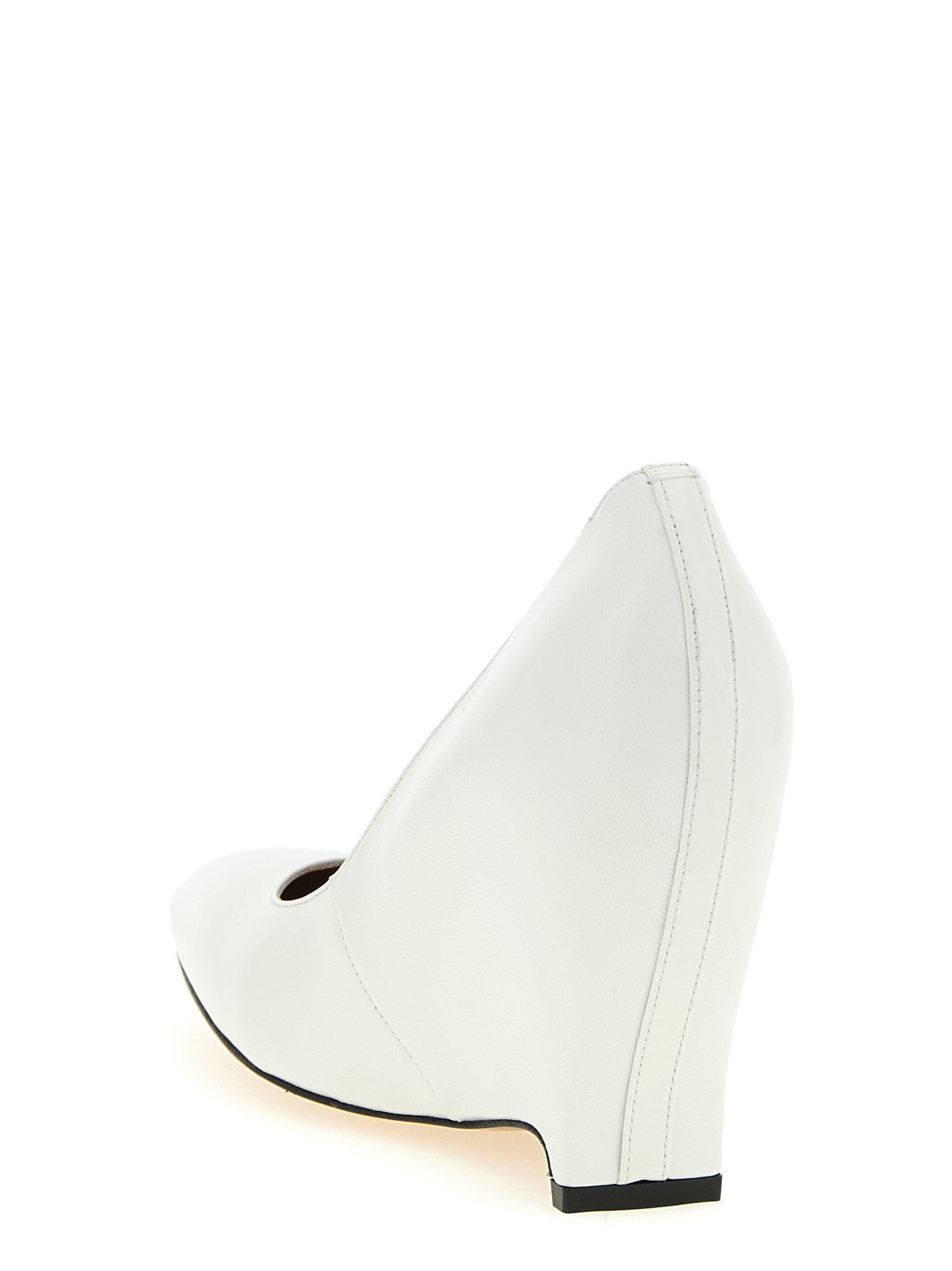 Maison Margiela 100% sheepskin leather pump in white — view 3