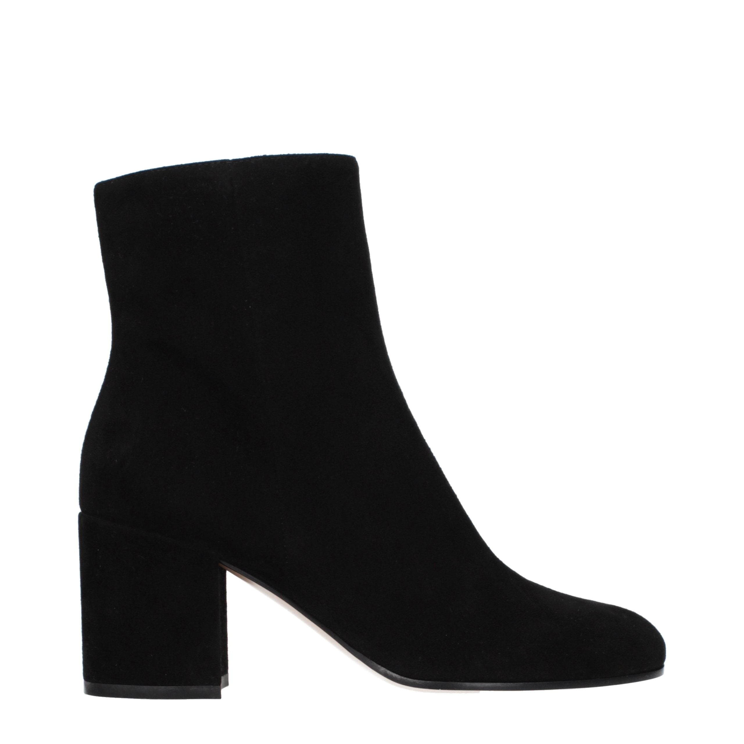 Gianvito Rossi Suede ankle boot in black