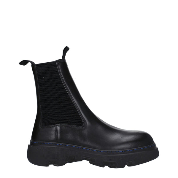 Burberry Leather; Rubber sole chelsea boot in black