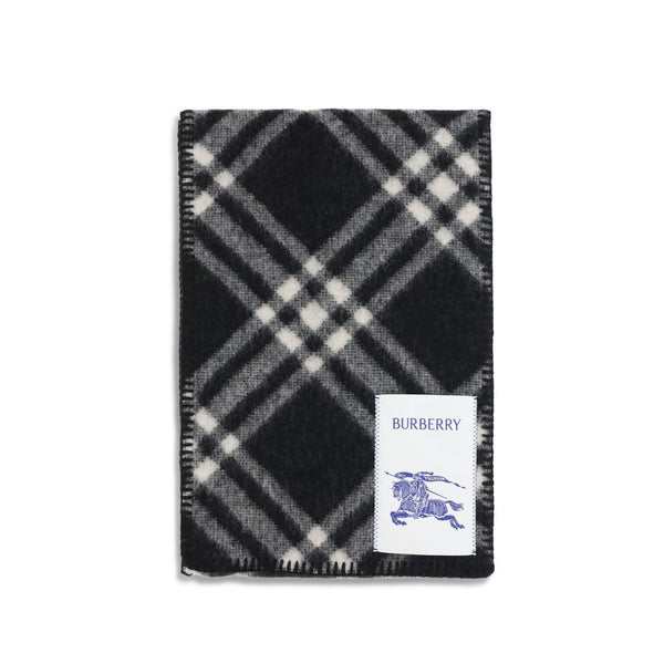Burberry 100% Wool scarf in black
