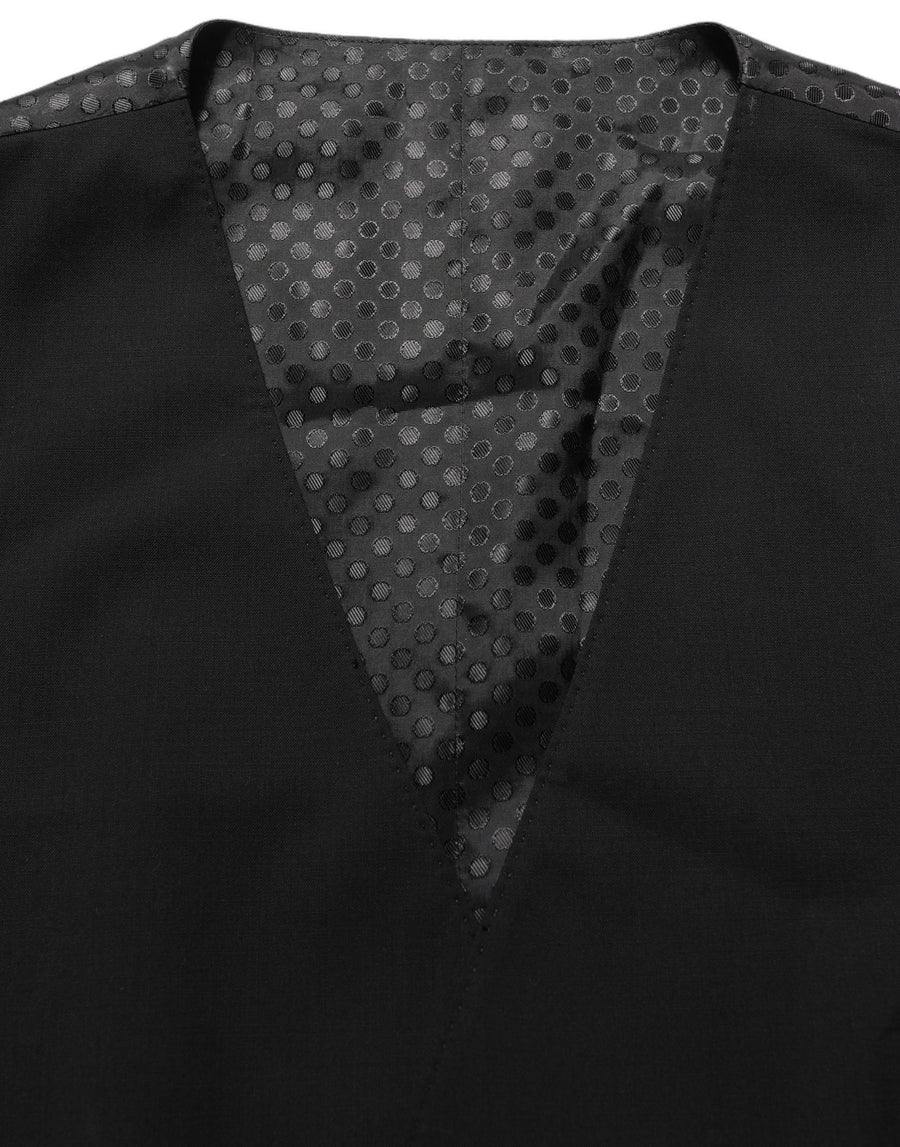 Dolce & Gabbana 97% Virgin Wool 3% Elastane; Lining: 46% Viscose 35% Acetate 19% Cupro waistcoat in black
