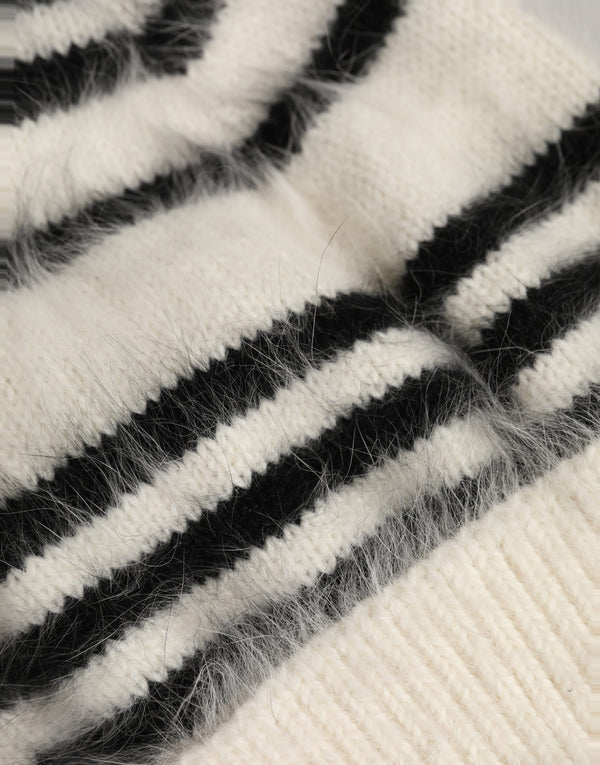 Dolce & Gabbana HAT10010 80% Angora beanie in black