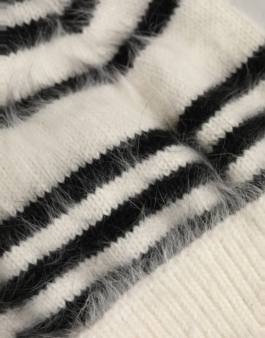 Dolce & Gabbana HAT10010 80% Angora beanie in black