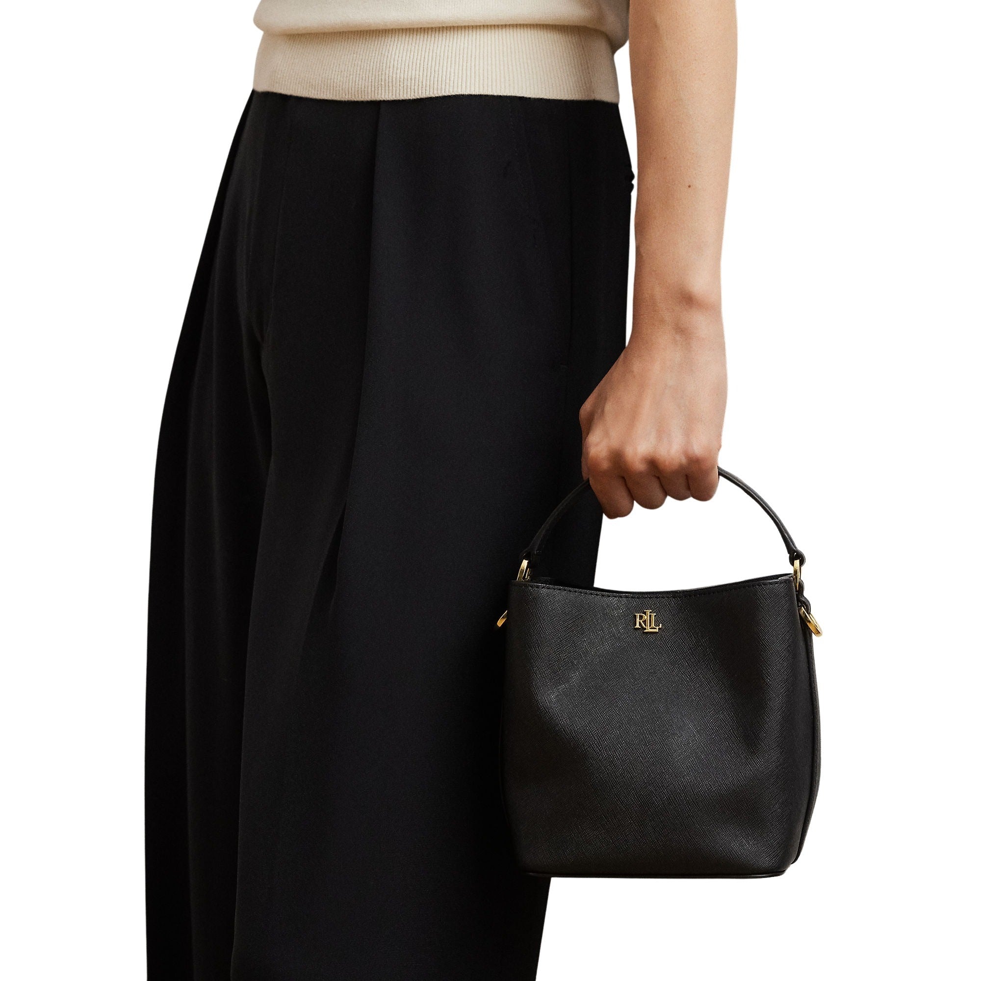 Reese Sm Bkt Bucket Bag Small Black Cow Leather
