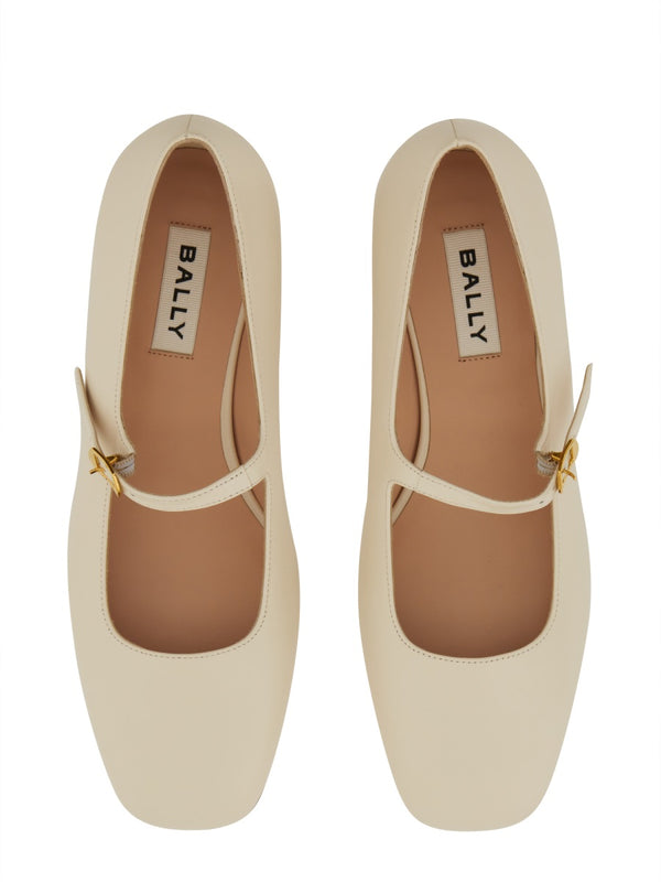 Leather Pumps Ivory Lining: Goat