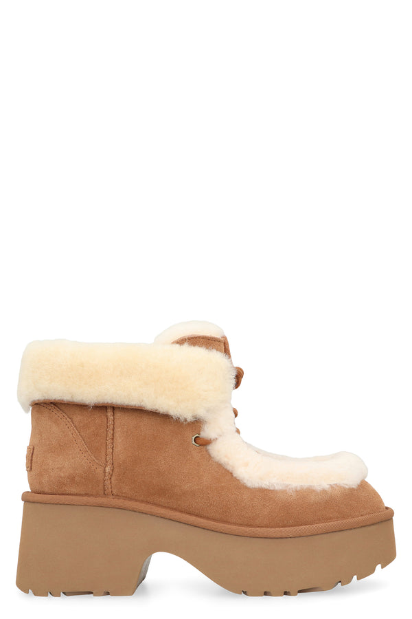 Classic Esmee Lace Up Boots Beige Chamois