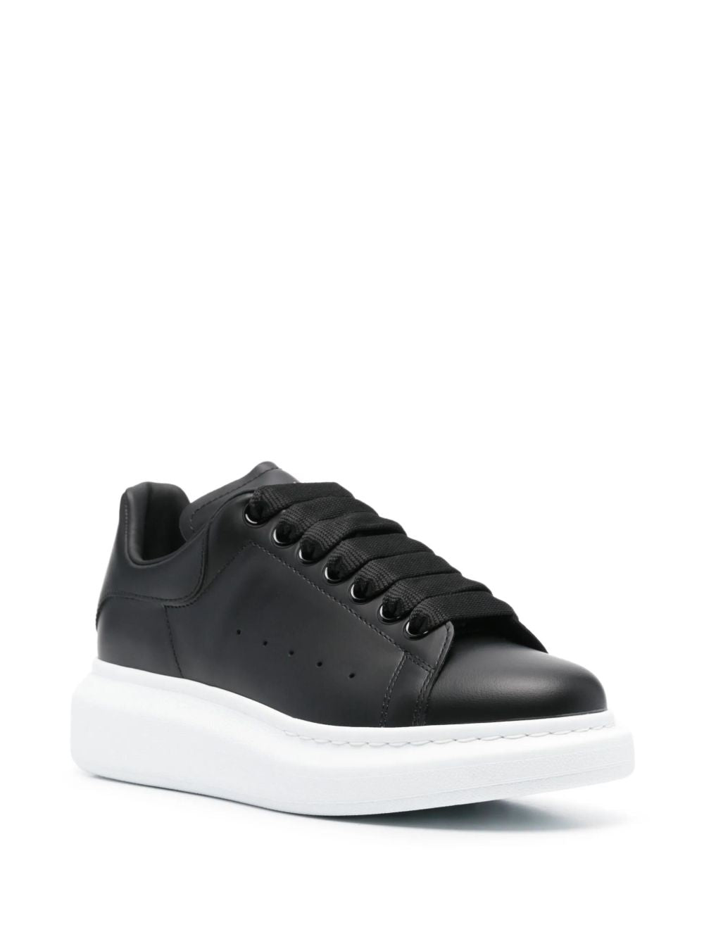 Alexander McQueen Flat shoes Black