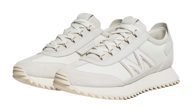 Moncler Flat Shoes White Leathe Rand Out.mat