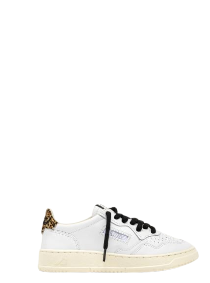 AUTRY Flat shoes White