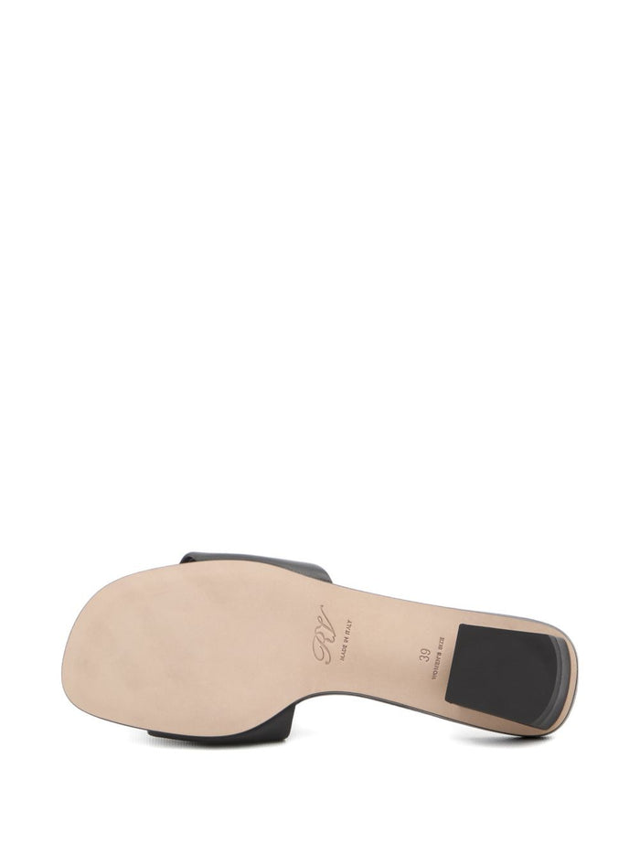 Roger Vivier Flat Shoes